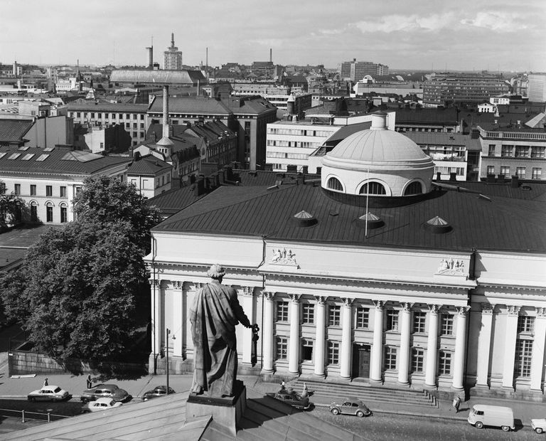 Kuva: Näköala Tuomiokirkon tornista länteen 1960. Kuvaaja Volker von Bonin. Helsingin kaupunginmuseo / Finna.fi. Käyttöoikeudet: CC BY 4.0